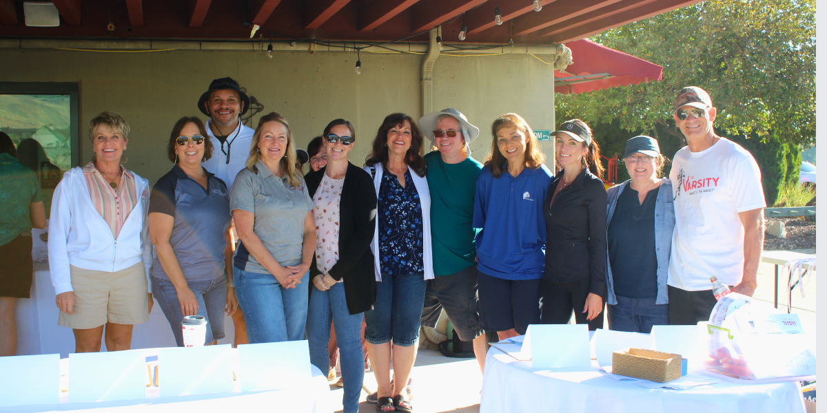 Volunteers at Sierra Lutheran Golf Classic tournament